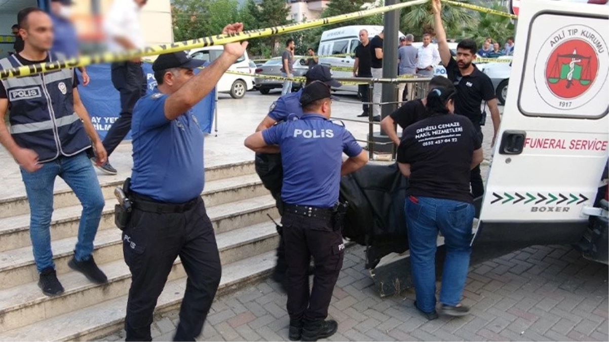 Denizli’de bir zincir markette koca, eşini silahla vurduktan sonra intihar etti