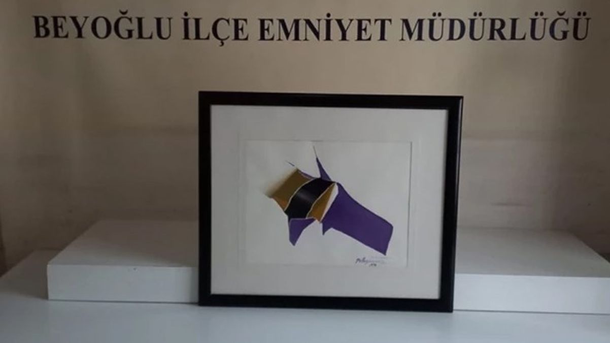 Emekli büyükelçinin evindeki tabloyu sahtesiyle değiştirip satmaya çalışan kişi, büyükelçinin kızı çıktı