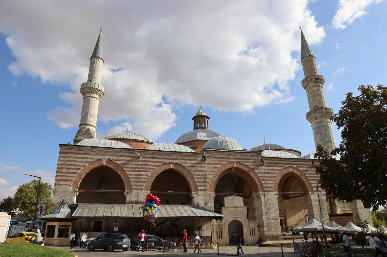 Edirne'de şaşkına çeviren olay! Camiden çalındı