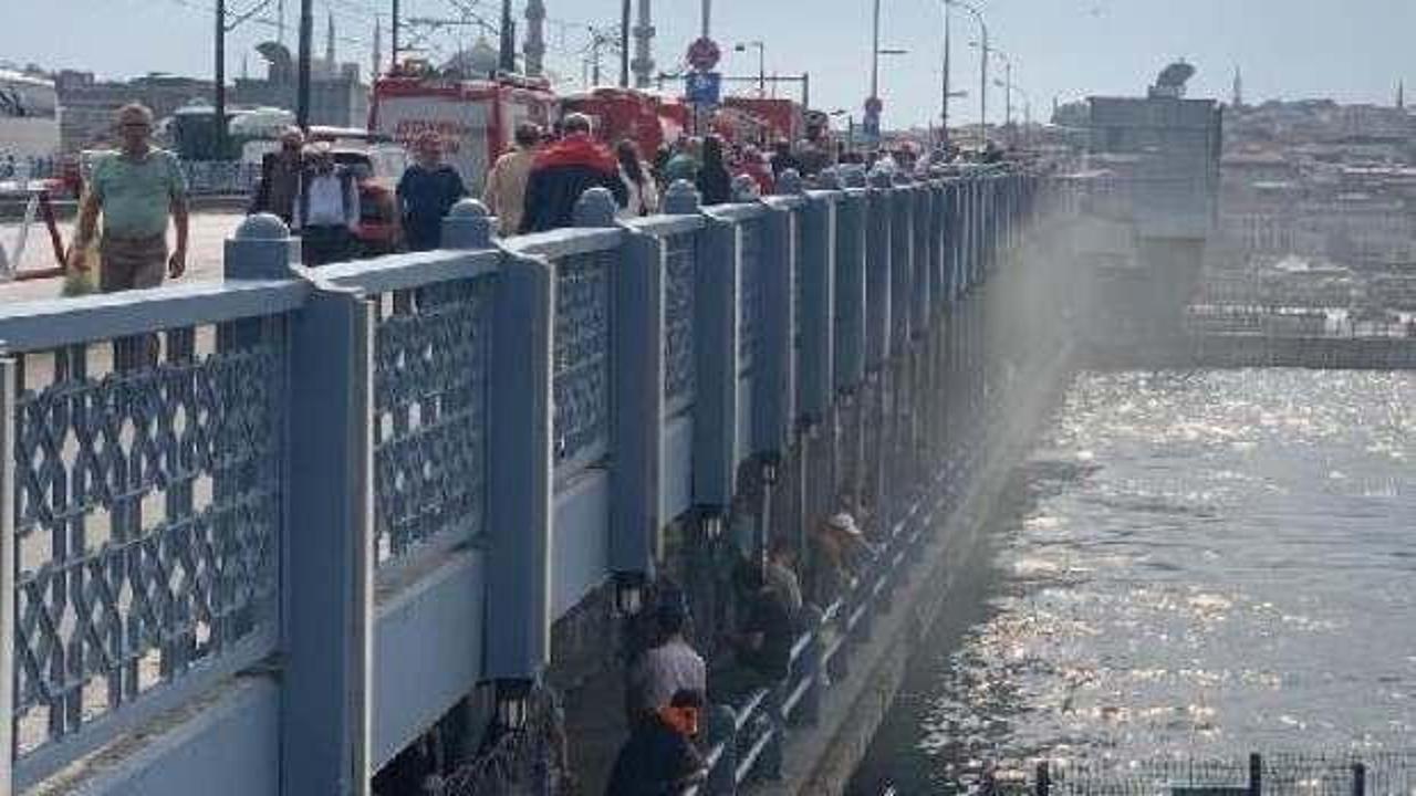 Galata Köprüsü’nde yangın paniği