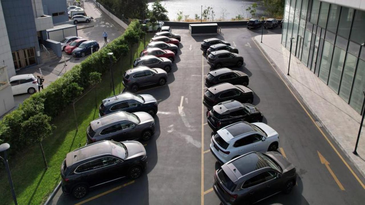 İstanbul’a Togg sevkiyatı! Tırlar dolusu yeni araçlar getirildi