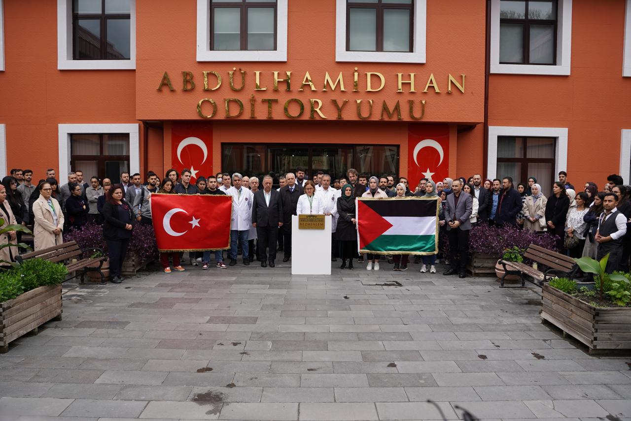 Bezmialem Vakıf Üniversitesi'nden İsrail'e kınama: En ağır savaş suçu!