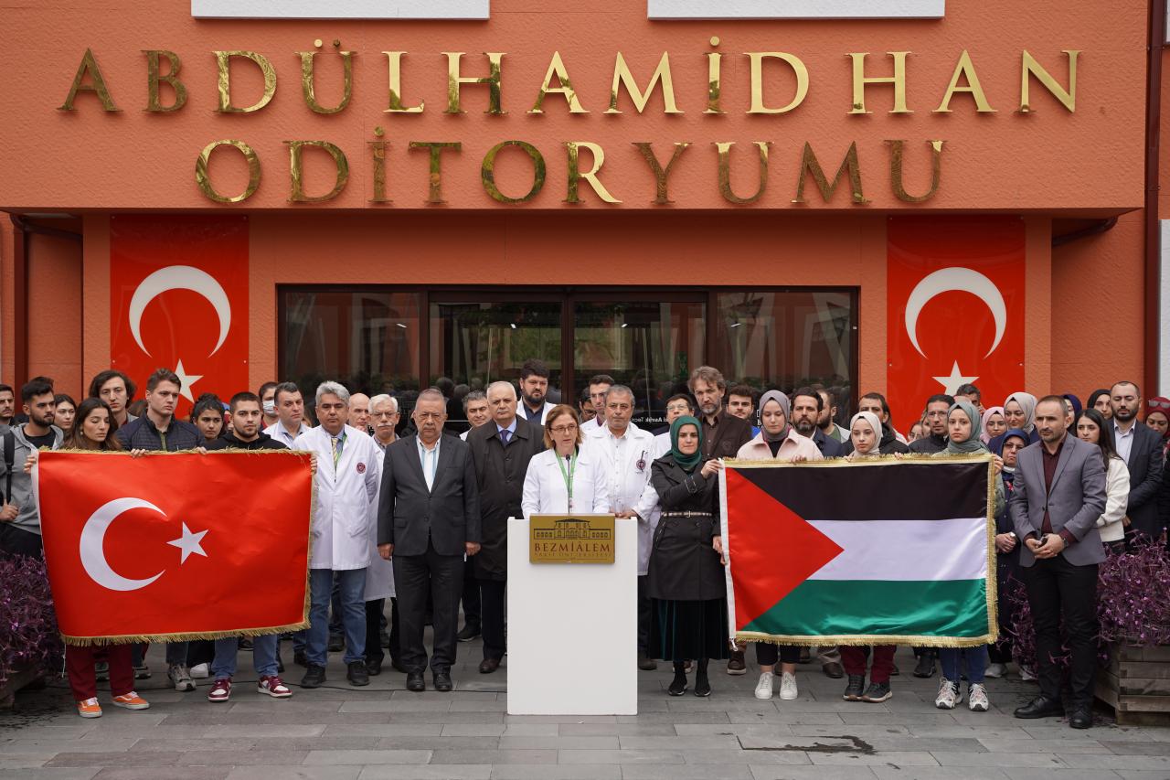 Bezmialem Vakıf Üniversitesi'nden İsrail'e kınama: En ağır savaş suçu!