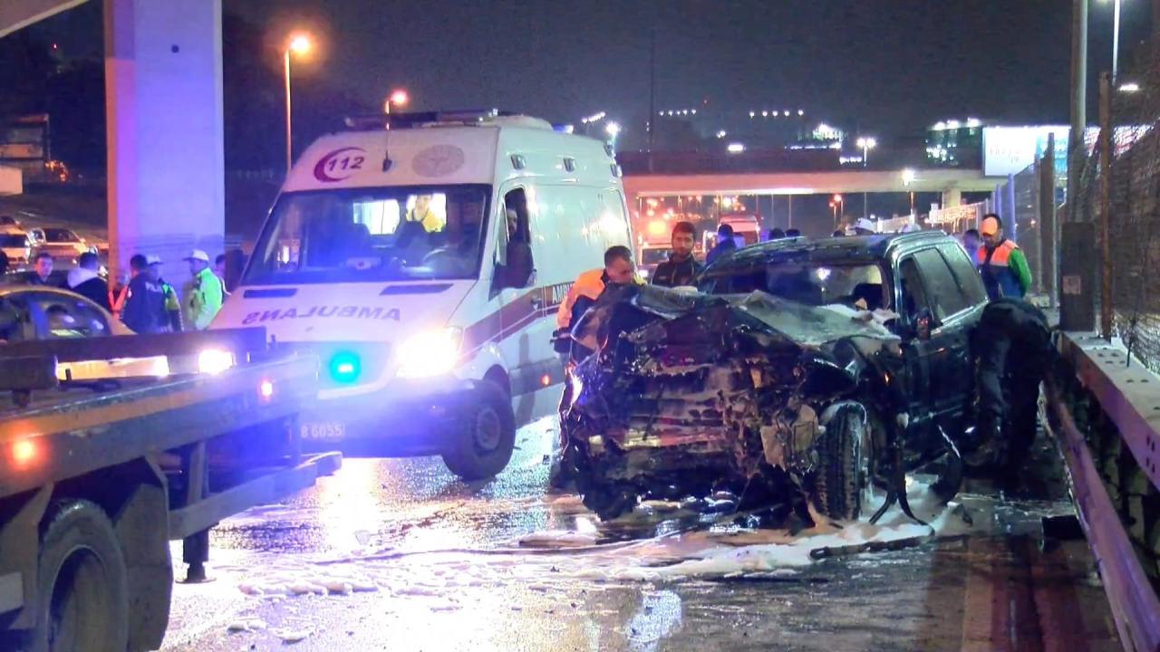 Merter feci kaza: 1 ölü, 3 ağır yaralı!