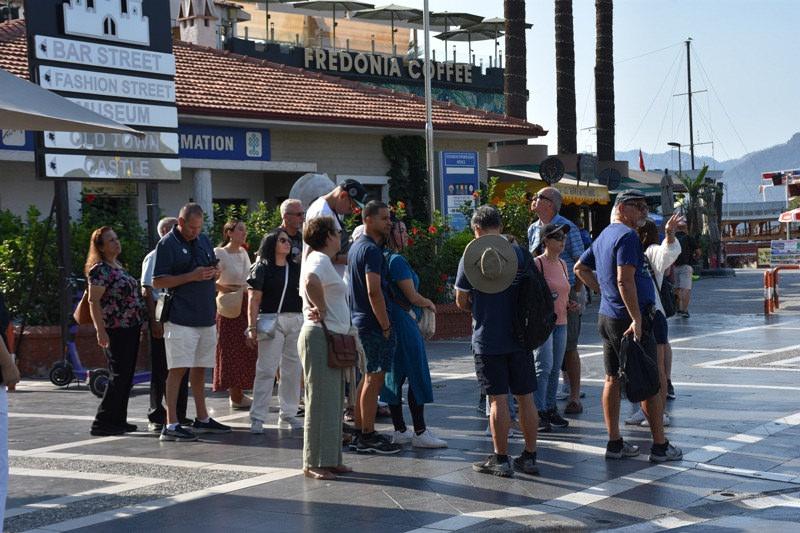 Çatışmalar sürüyor: 8 sefer rotasını Türkiye'ye çevirdi!