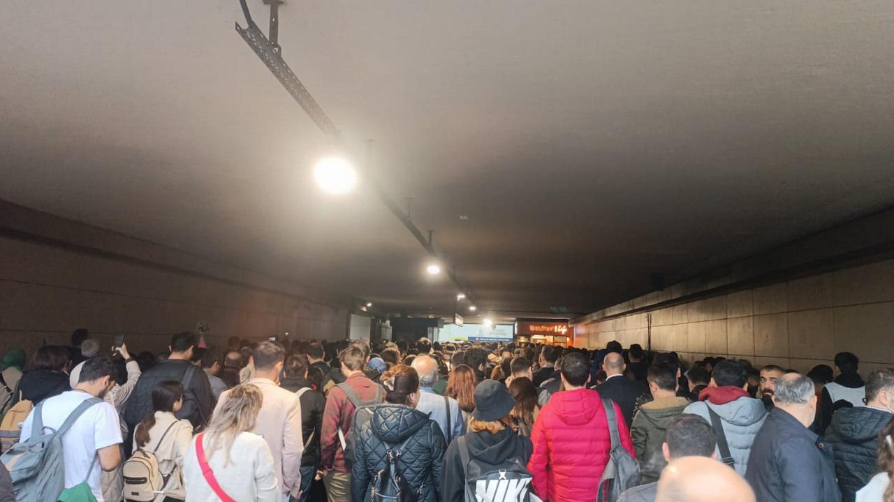 İstanbul'da metrobüs kazası!