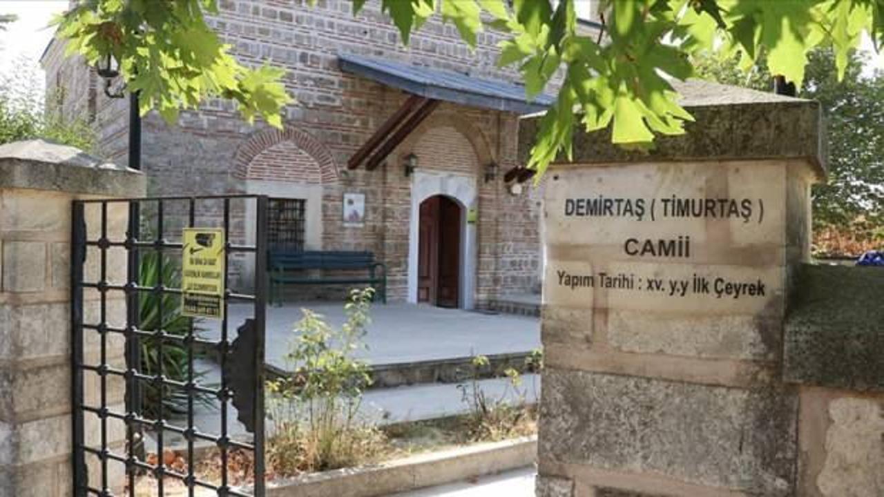 Edirne’de sınırdaki cami cuma, bayram ve teravih namazlarında ibadete açılıyor