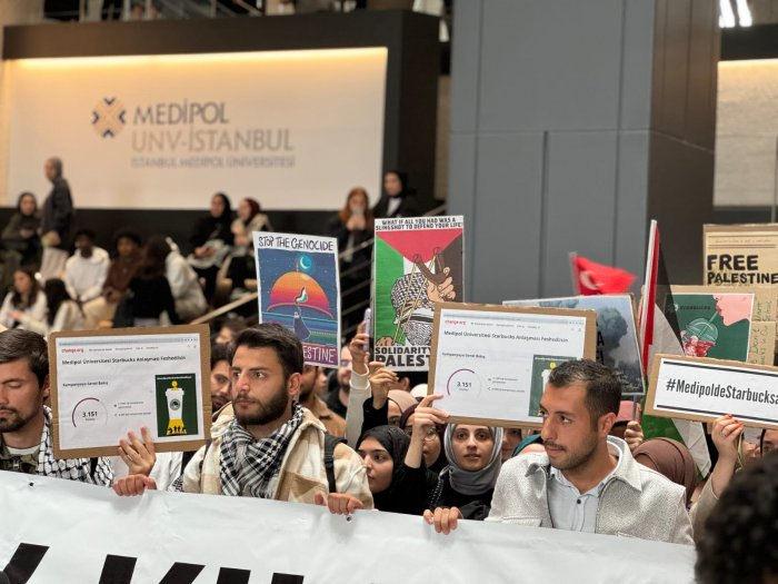 İstanbul Medipol Üniversitesi öğrencilerinden Filistin'e destek eylemi