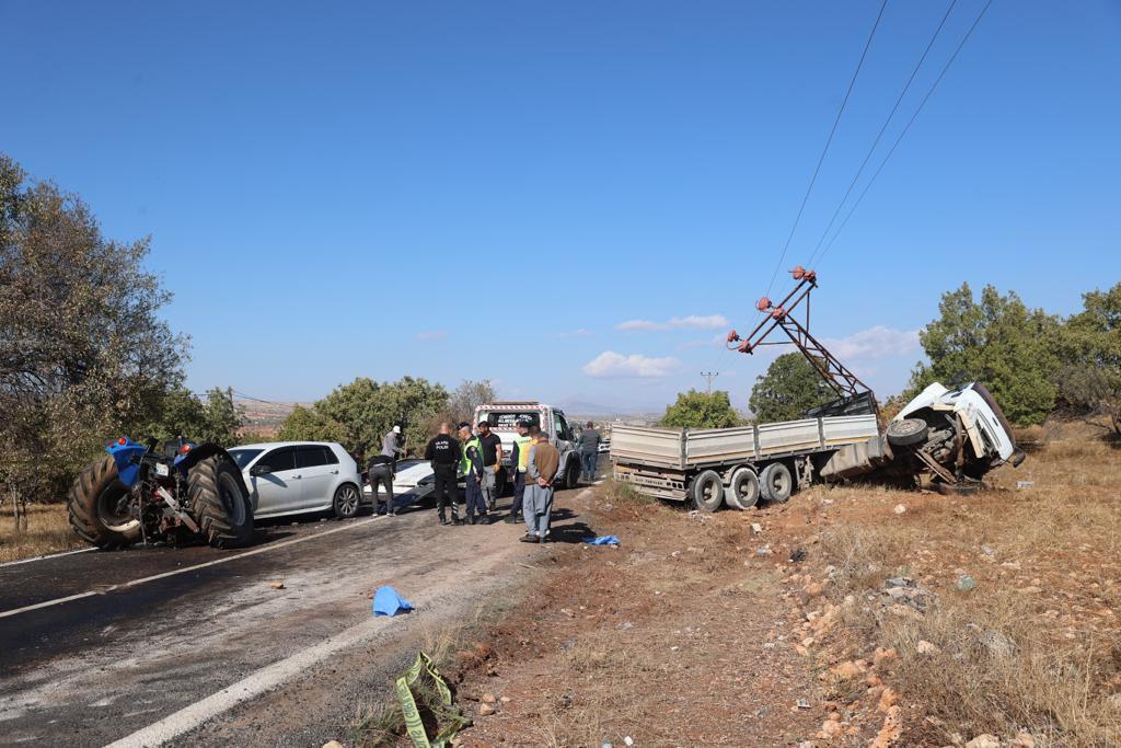 Diyarbakır'da zincirleme kaza: 1 ölü 6 yaralı