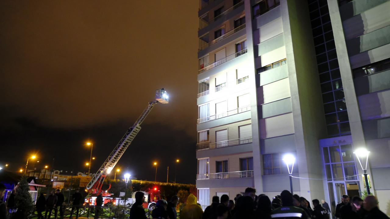 Konya'da yangın: Eski bakanın annesi dumandan etkilendi