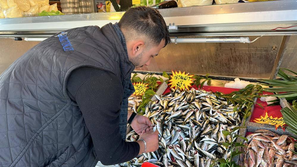 Fırtınanın ardından balık tezgahlarında son durum