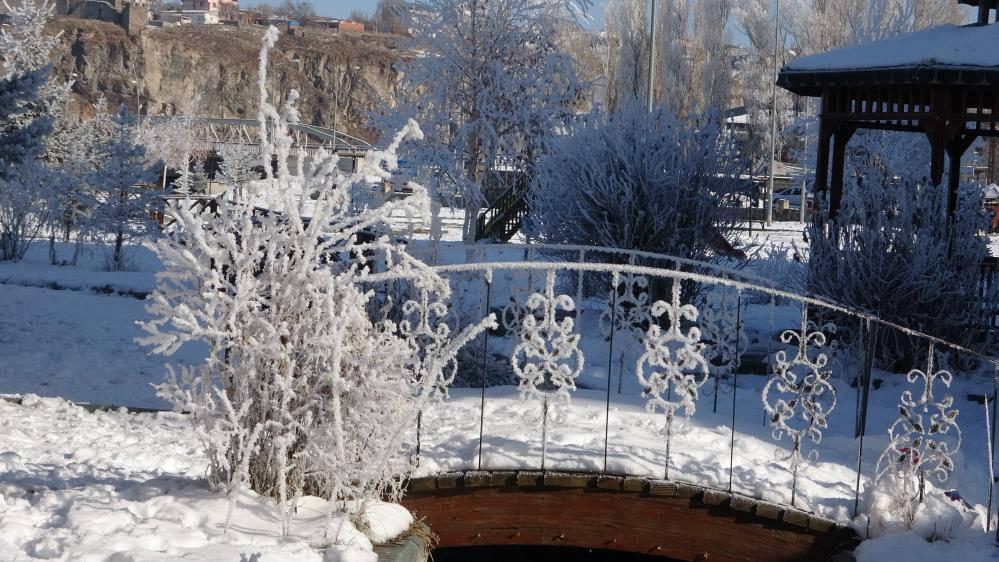 Ardahan’da Sibirya soğukları: Göle eksi 19