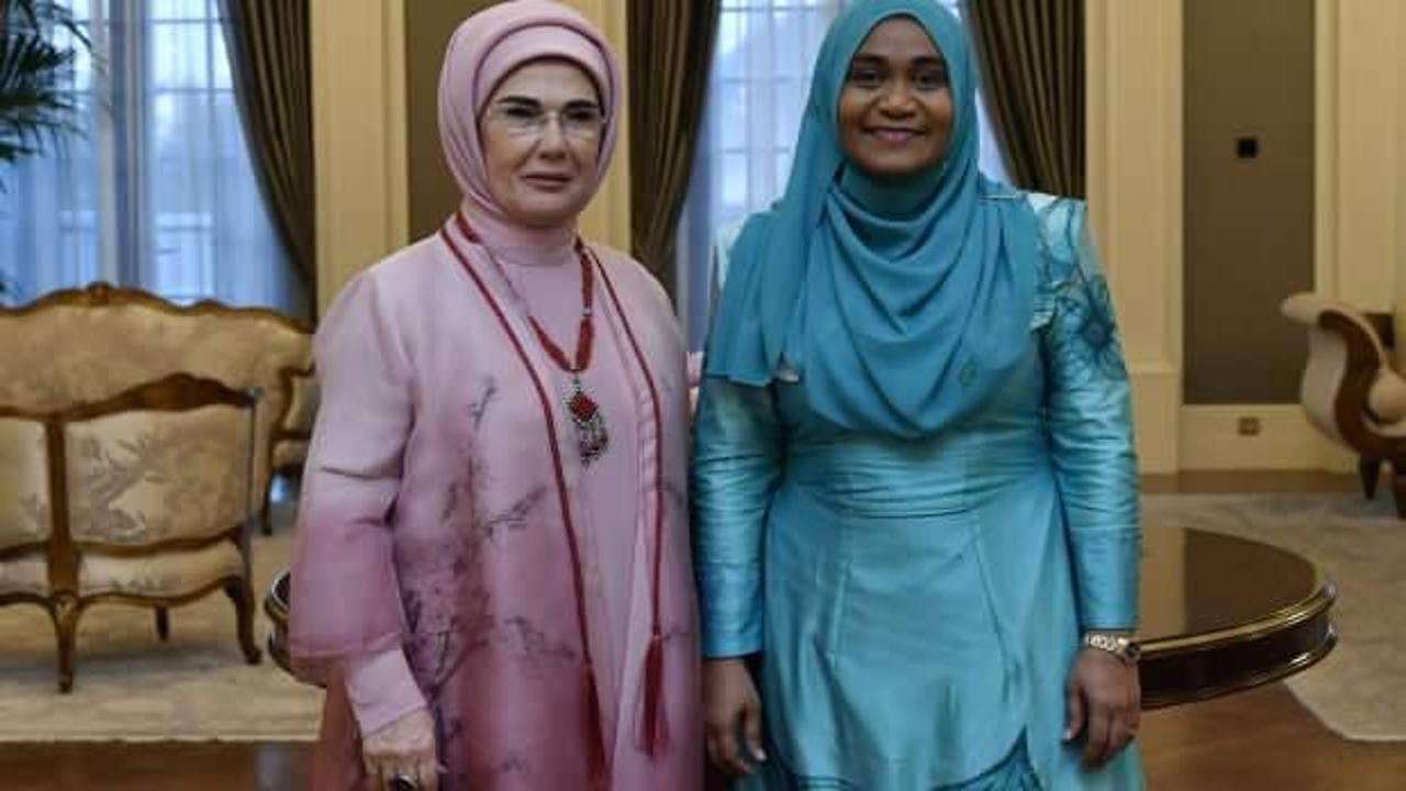 Emine Erdoğan, Maldivler Cumhurbaşkanı Muizzu’nun eşi Sajidha Mohamed ile görüştü