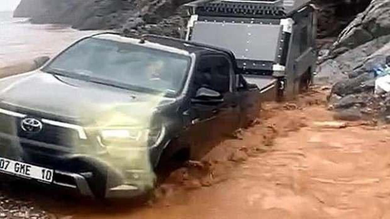 Muğla’da sağanak sele neden oldu; tatilciler korku dolu anlar yaşadı