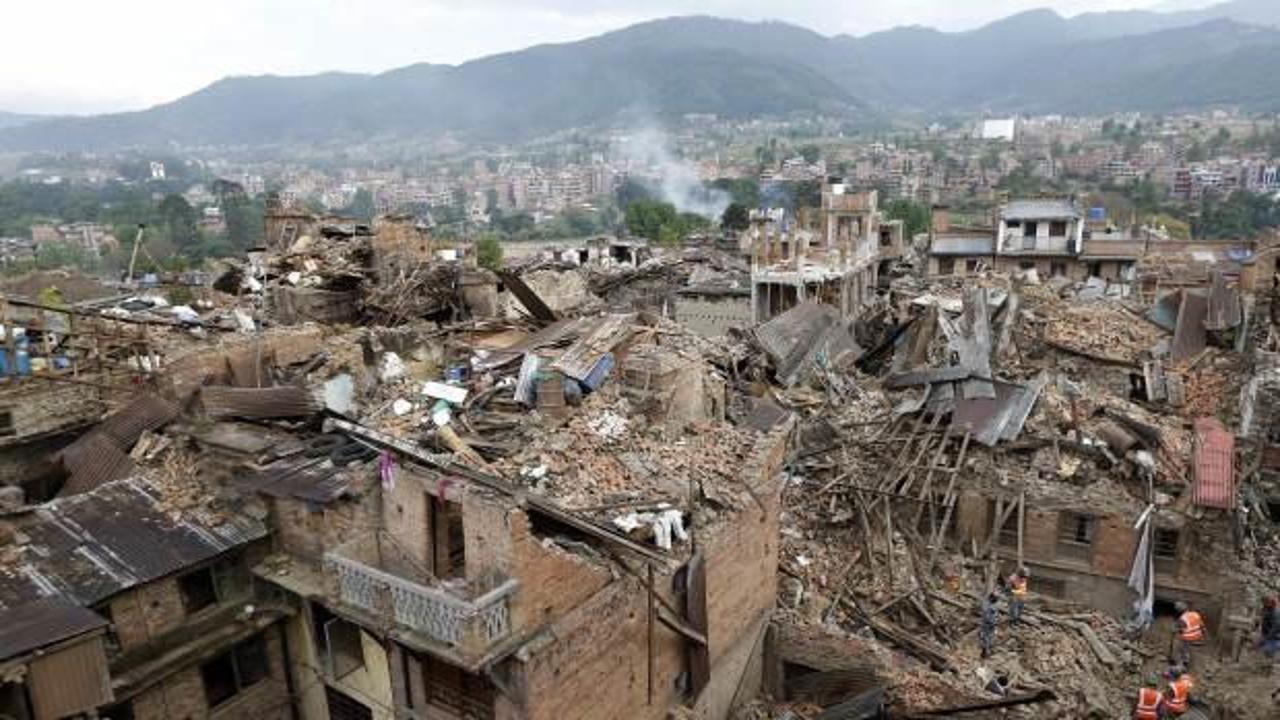 Nepal’deki depremde 128 kişi öldü
