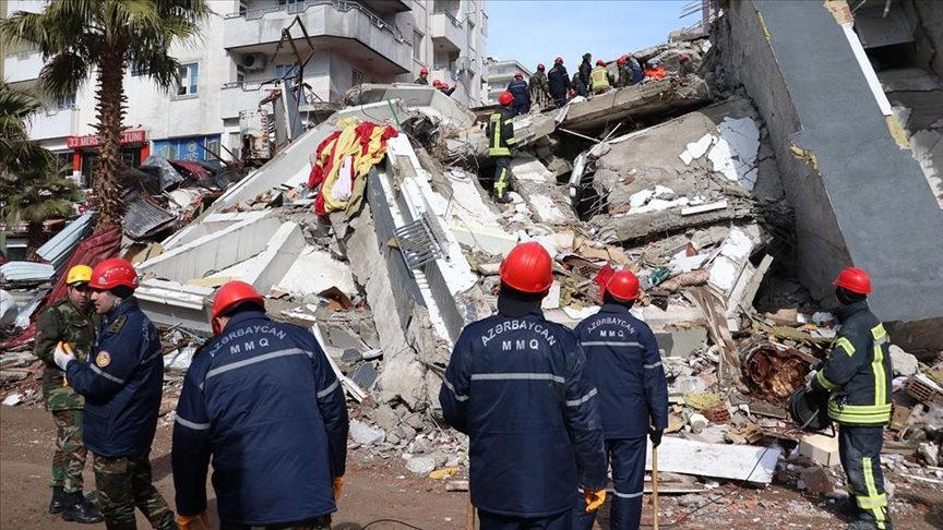 En karanlık günde Türkiye'nin yardımına koşan ilk ülke Azerbaycan oldu