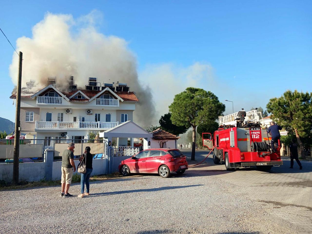 Muğla'da apart otelde yangın