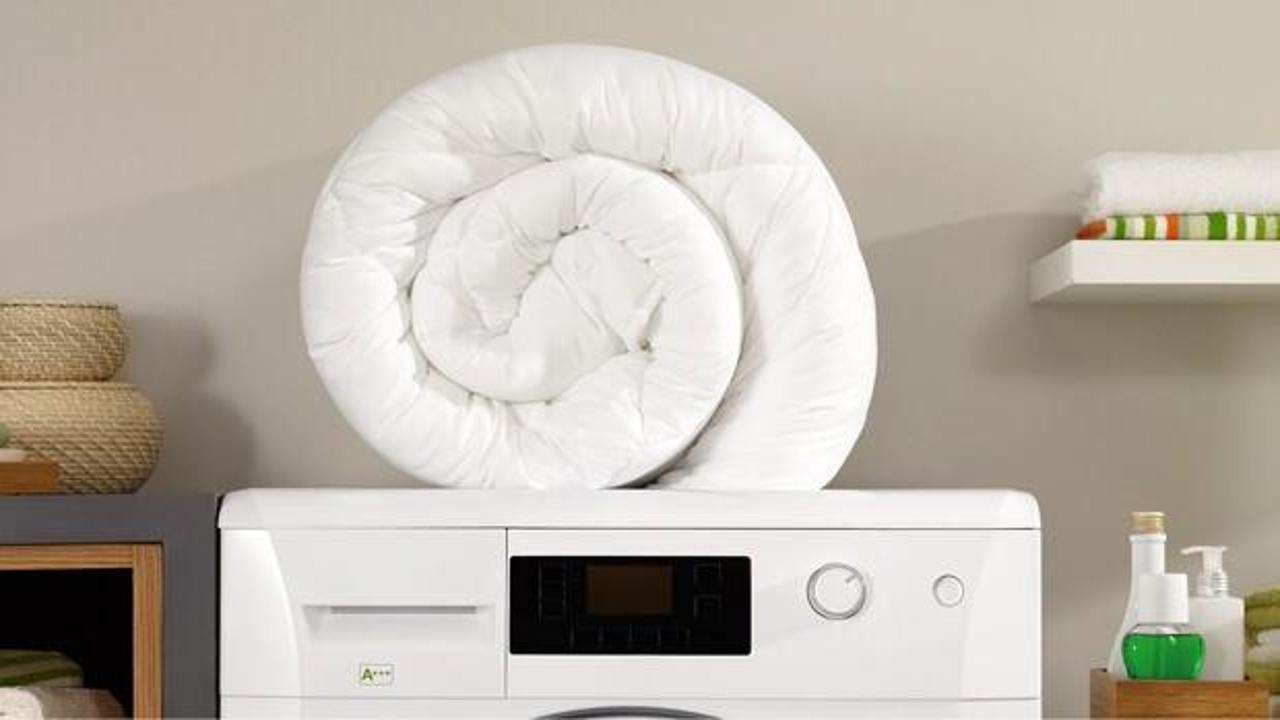 5 basit adımda yorgan nasıl yıkanır? Çamaşır makinesinde yorgan yıkamanın püf noktaları…