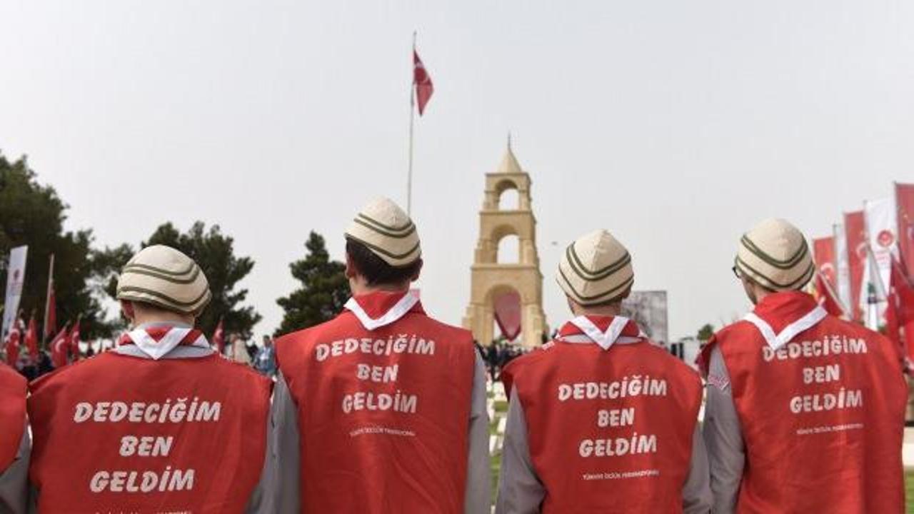 60 ilden 3 bin izci Çanakkale Şehitliklerinde
’Dedeciğim ben geldim!’ diyecek
