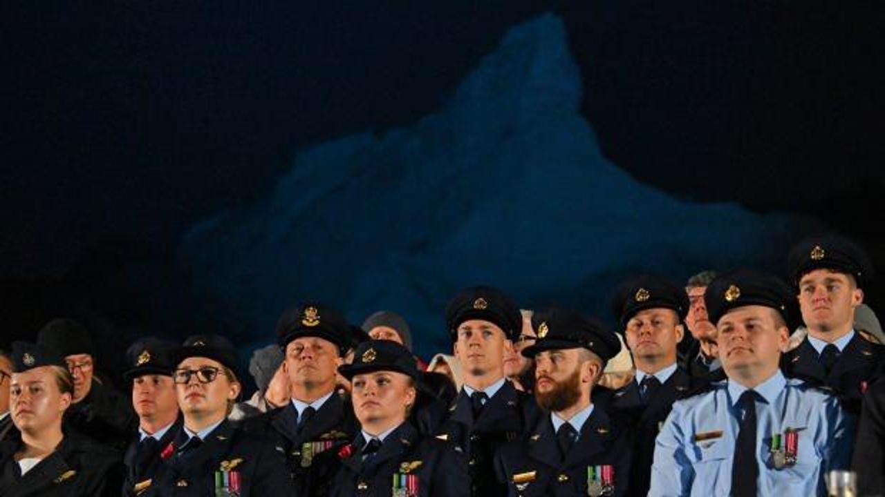 Anzak Koyu’nda geleneksel ‘Şafak Ayini’ yapıldı