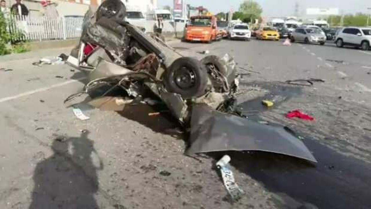 Bağcılar’da 5 araç birbirine girdi