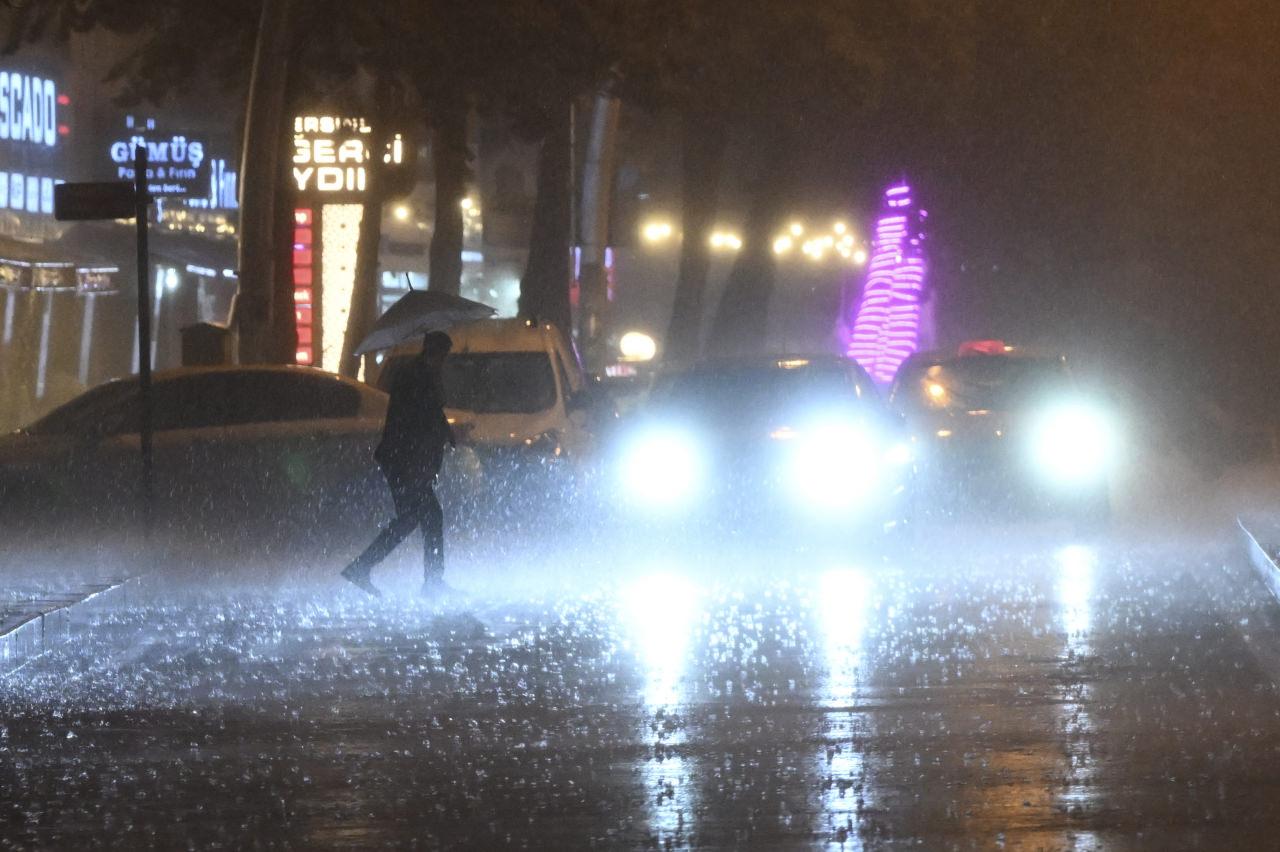 Başkentte sağanak: Meteorolojiden 28 ile son dakika uyarısı!