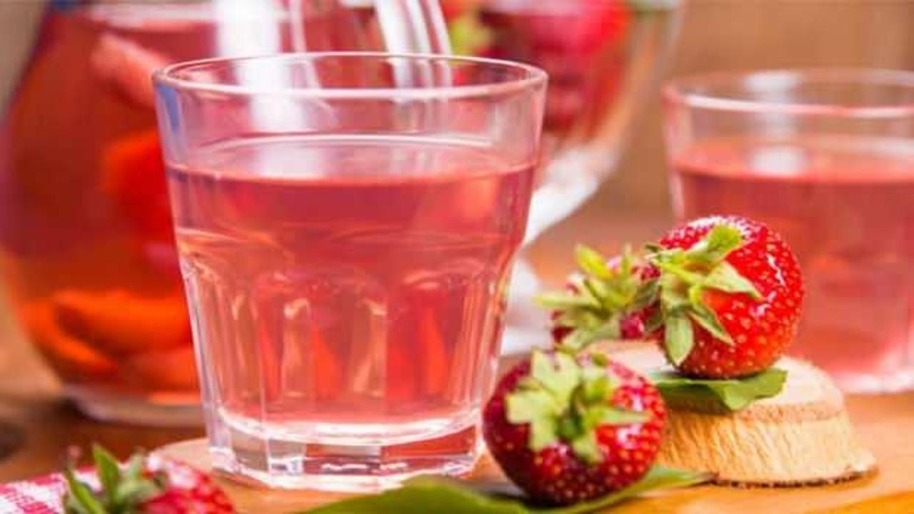 Daha sağlıklı ve lezzetli: Çilek kompostosu tarifi, nasıl yapılır?