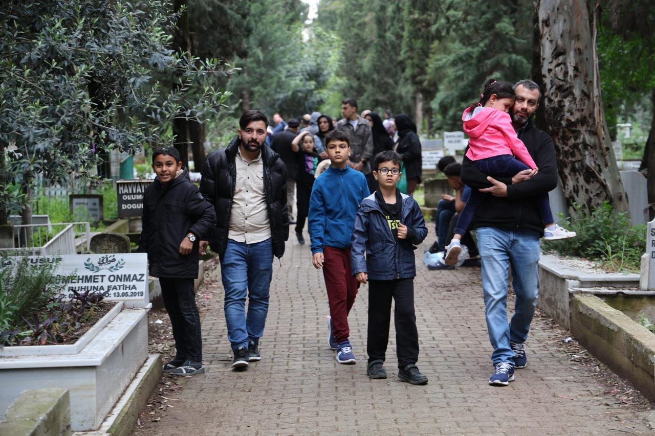 Adana’da mezarlıkta ‘Sahte hoca’ denetimi