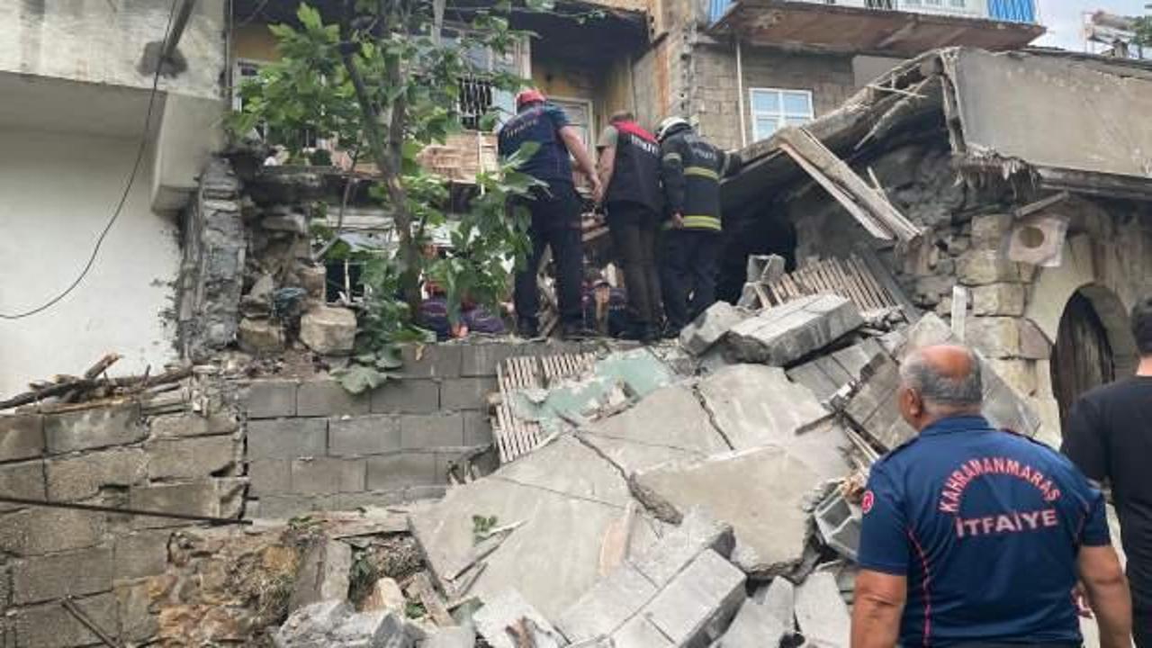 Kahramanmaraş’ta iki katlı metruk bina çöktü