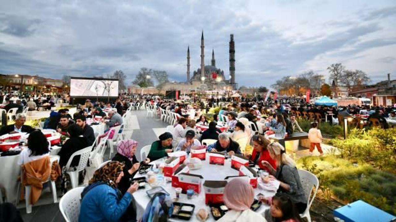 YTB, dünyanın  dört bir yanında Ramazan’ın bereketini paylaştı