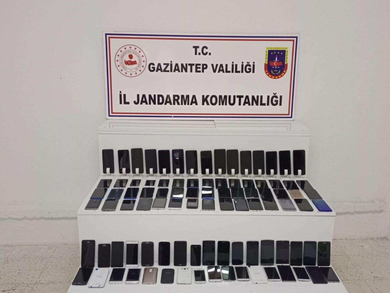 Gaziantep'te 23 milyon liralık kaçakçılık vurgunu! Jandarma göz açtırmadı