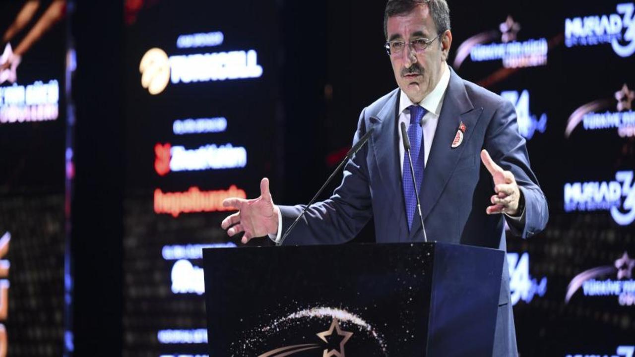 Cumhurbaşkanı Yardımcısı Cevdet Yılmaz, enflasyonda gelecek yıl beklentilerini açıkladı