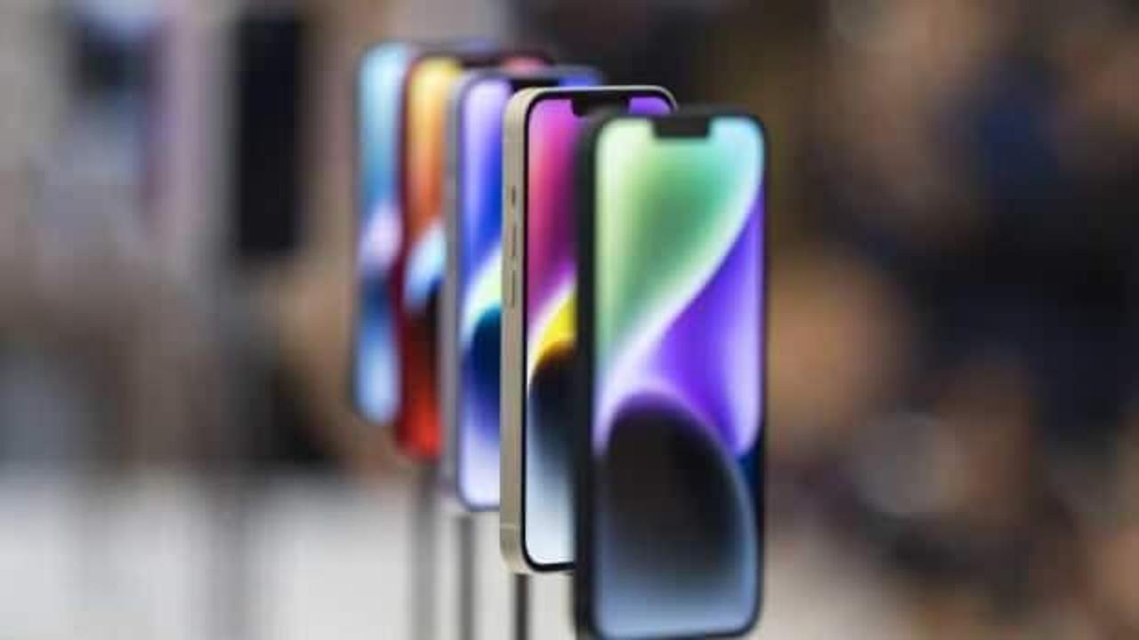 iPhone satışları sevindirmedi!