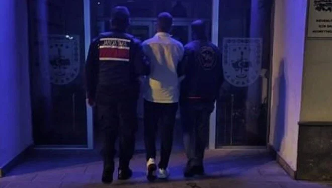Kayseri’de Kardeşinin Kimliği ile Gizlenmeye Çalışan Aranan Şahıs Yakalandı