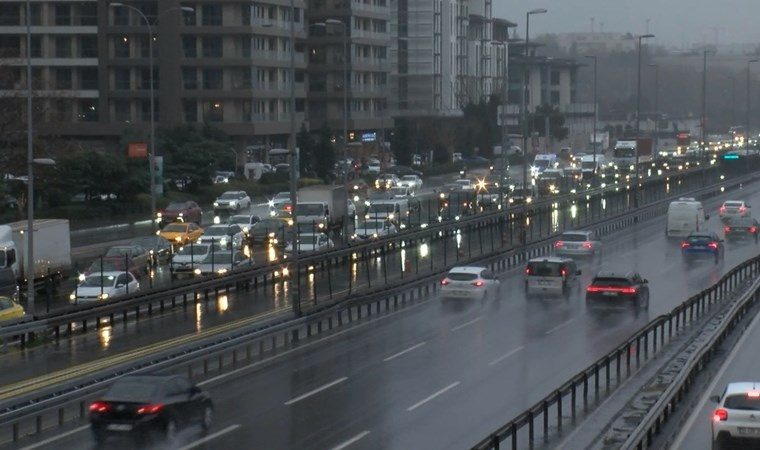 İstanbul’da Trafik Yoğunluğu Yüzde 81’e Çıktı