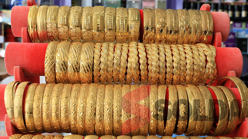 Altın Sanıp İmitasyon Bilezikleri Çaldılar