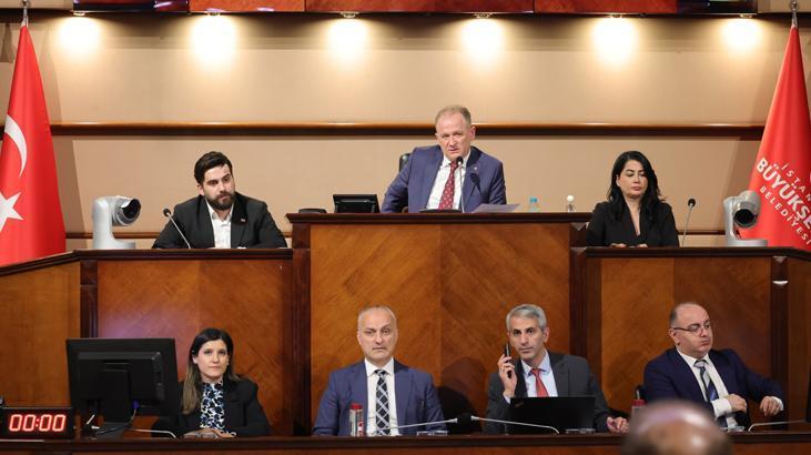 İBB Meclisi’nde Zam Fırtınası: Mezarlık Suyu 13 Ayda 30 Bin TL’den 500 Bin TL’ye Çıktı!